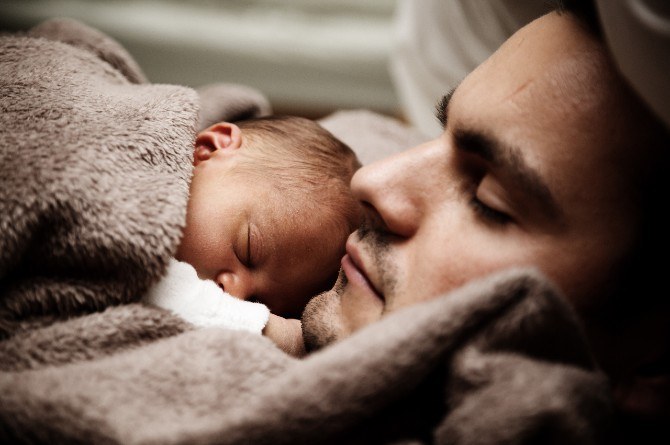 bed sharing with baby benefits