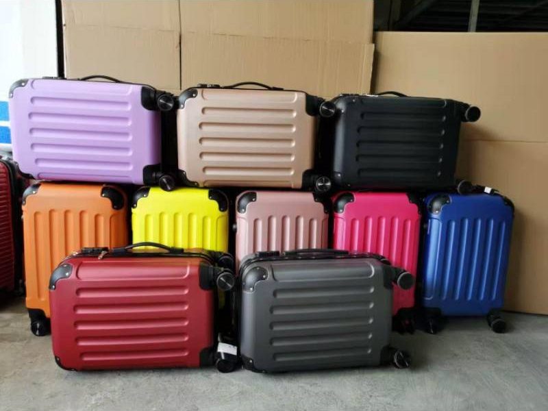 O11 Small Hardcase Luggage Review Best for carry-on