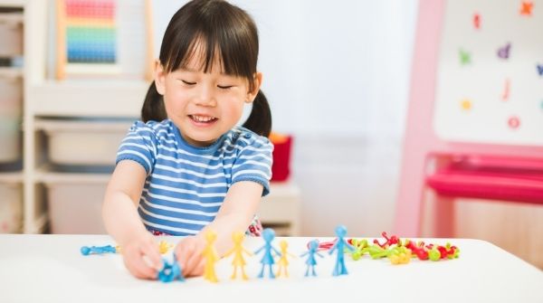 Best Stem Toys to Choose for Toddlers to Complement Their Learning