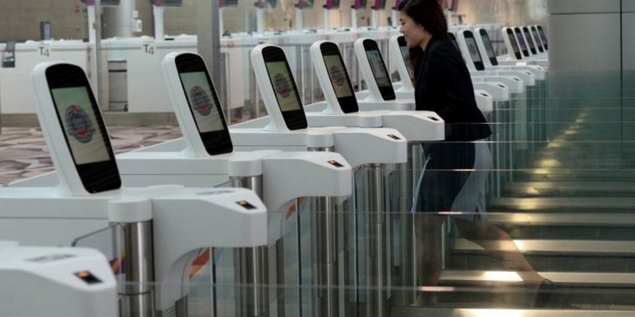 Travellers Visiting Singapore No Longer Need To Fill Out A Paper Arrival Card As The Process Moves Online