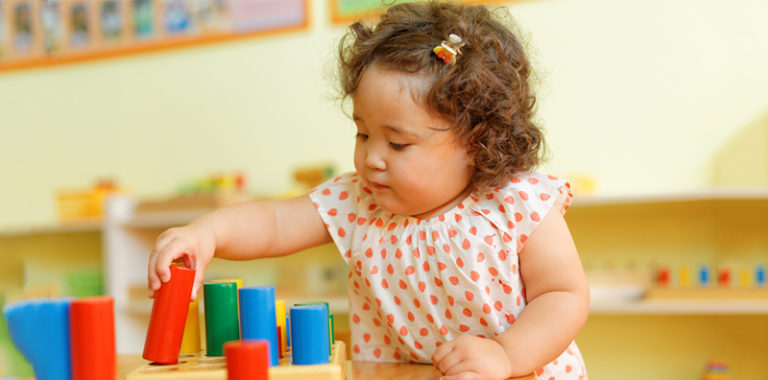 Manfaat taman bermain, melatih motorik anak agar semakin terasah
Happy Play
