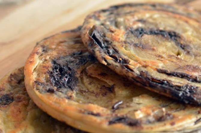 7 Resep Roti Maryam Yang Lezat Khas Timur Tengah 7 Resep Roti Maryam Yang Lezat Khas Timur Tengah