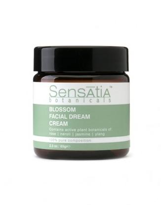 Kabar gembiranya Sensatia Botanicals Blossom Facial Dream Cream cocok untuk semua jenis kulit