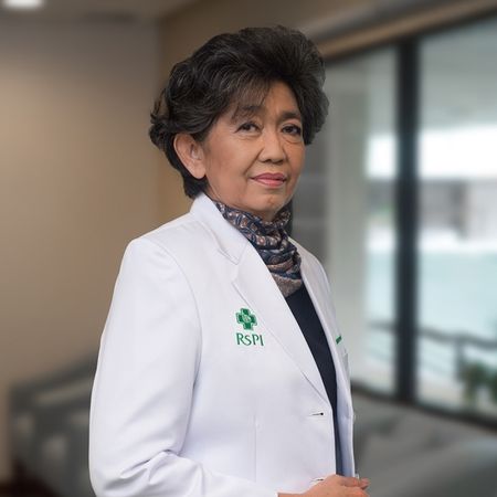 dr. Purnamawati S. Pujiarto, SpAK, MMPed merupakan pendiri Yayasan Orangtua Peduli.