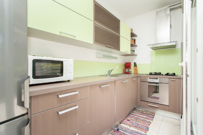 rekomendasi lemari untuk dapur dan tips memilihnya