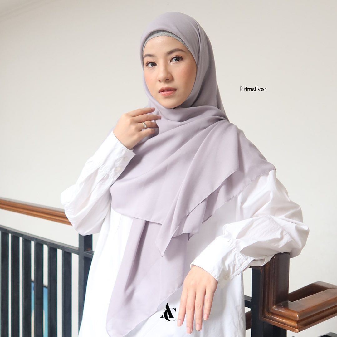 Rekomendasi Merk Hijab Artis Indonesia