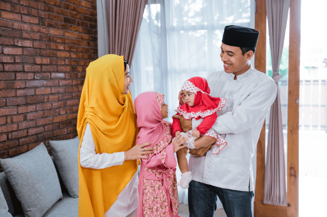 Tips Memilih Baju Lebaran Bayi Perempuan