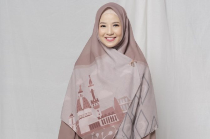 ilustrasi hijab milik artis Indonesia