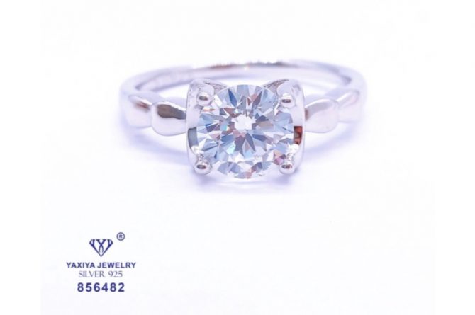 Cincin Perak Wanita