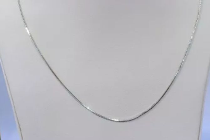 Kalung Emas Itali Santa 750 Hemat