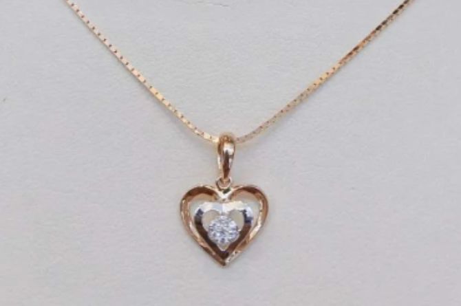 Kalung Emas Liontin Berlian