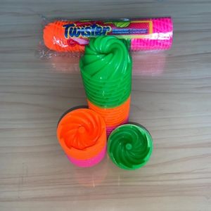 cetakan puding cantik berbahan plastik