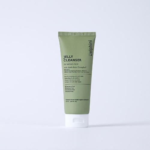 Cleansing gel to reduce acne Delphini