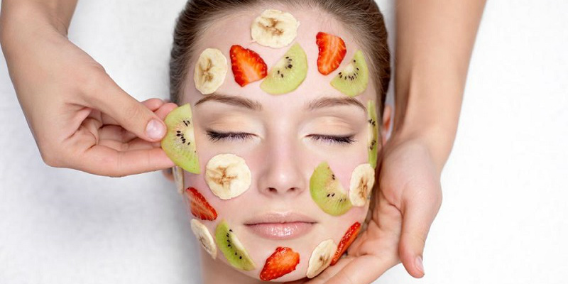 15 Masker Alami untuk Kulit Kering dan Mengelupas, Apa Saja?