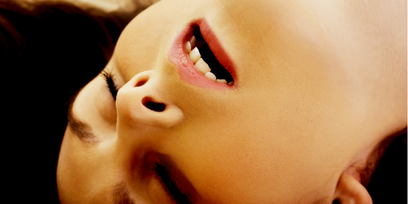 Perempuan Ini Bagikan Pengalaman Pertama Oral Seks: Bikin Ketagihan!
