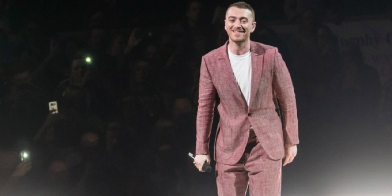 Menjadi Korban Bullying Karena 'Payudara', Sam Smith Akui Liposuction di Usia 12 Tahun