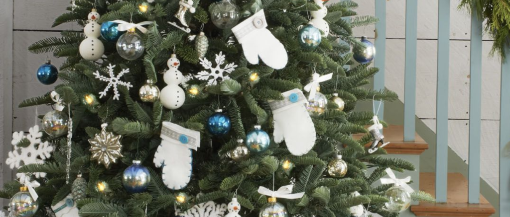 Christmas Tree Decorating Ideas How To Decorate Your Tree This Year