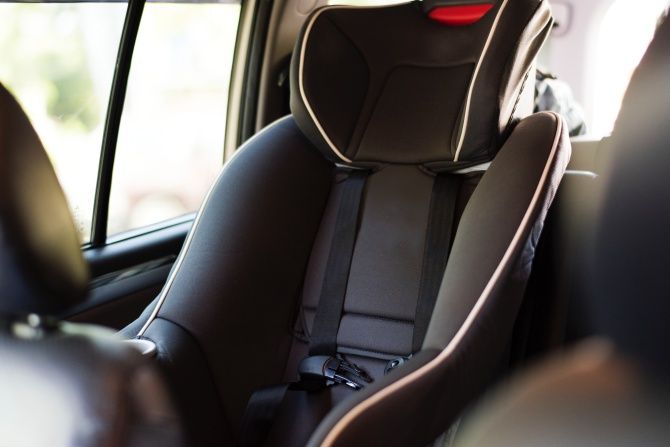 Carseat Baby: Panduan Memilik Carseat yang Sesuai Ketinggian Anak
