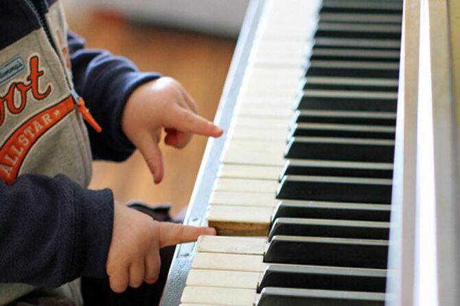 belajar piano